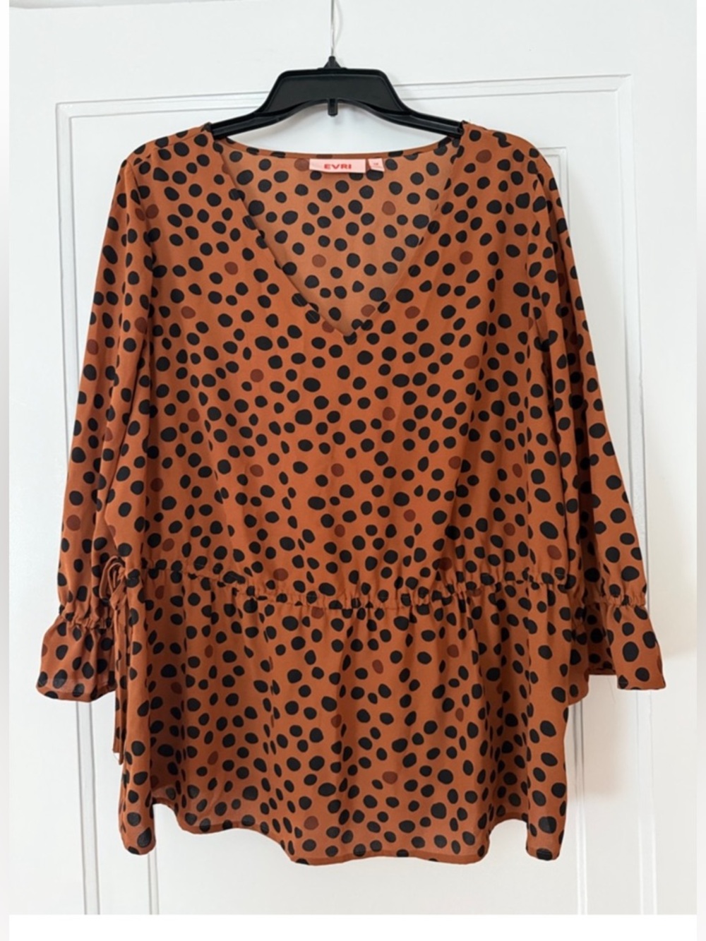 EVRI 1X Rust Polka Dot Peplum Blouse | Flowy V-Neck Boho Top Plus Size